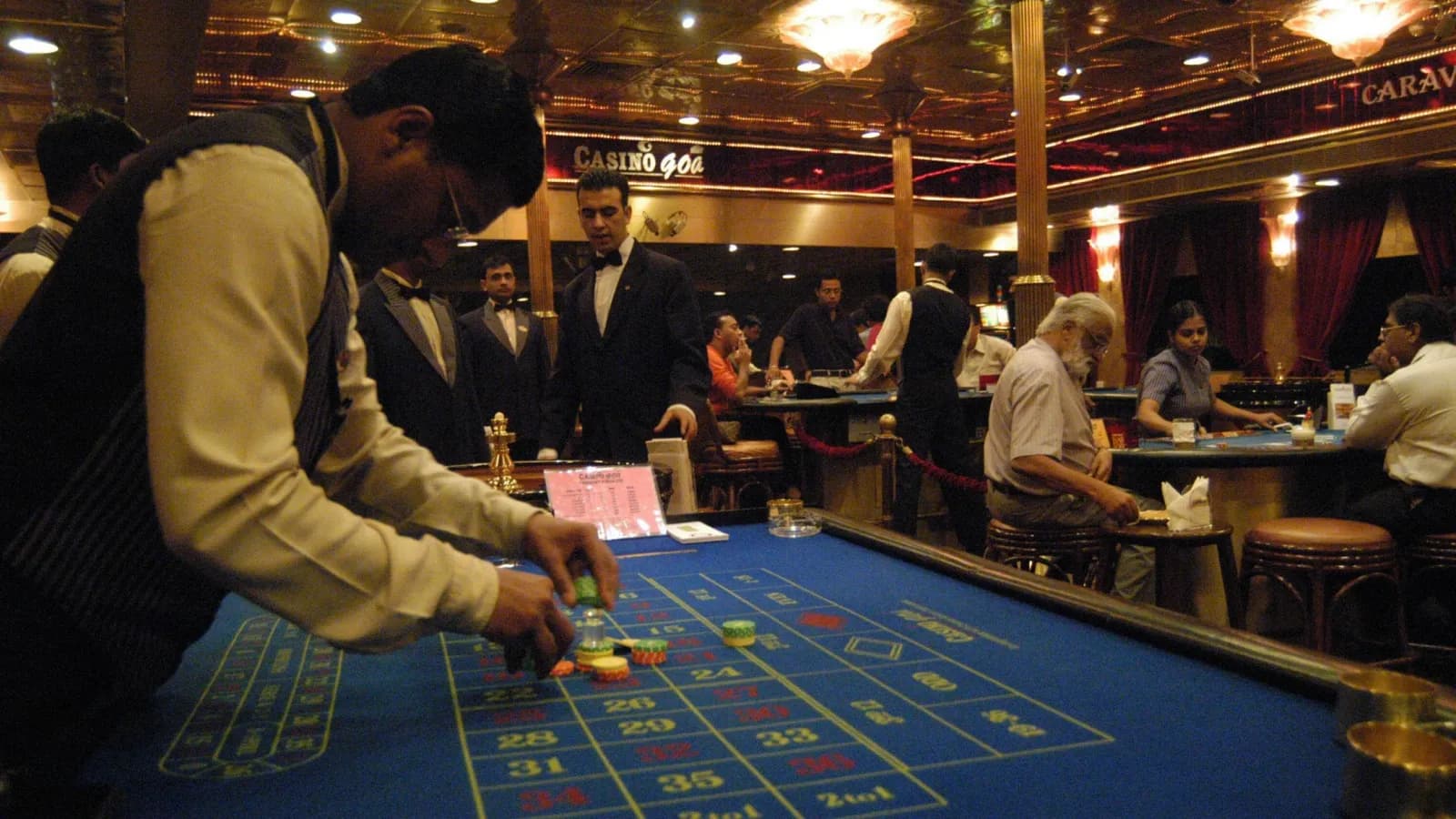 Spielautomaten vs. Tischspiele: Was ist das Richtige für Sie?