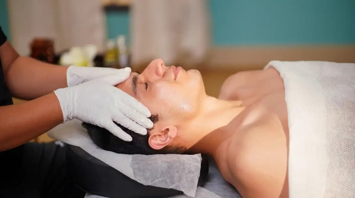 Ihre Sinnliche Massage mit Happy End in Berlin: Kontaktieren Sie Uns für ein Unvergessliches Erlebnis