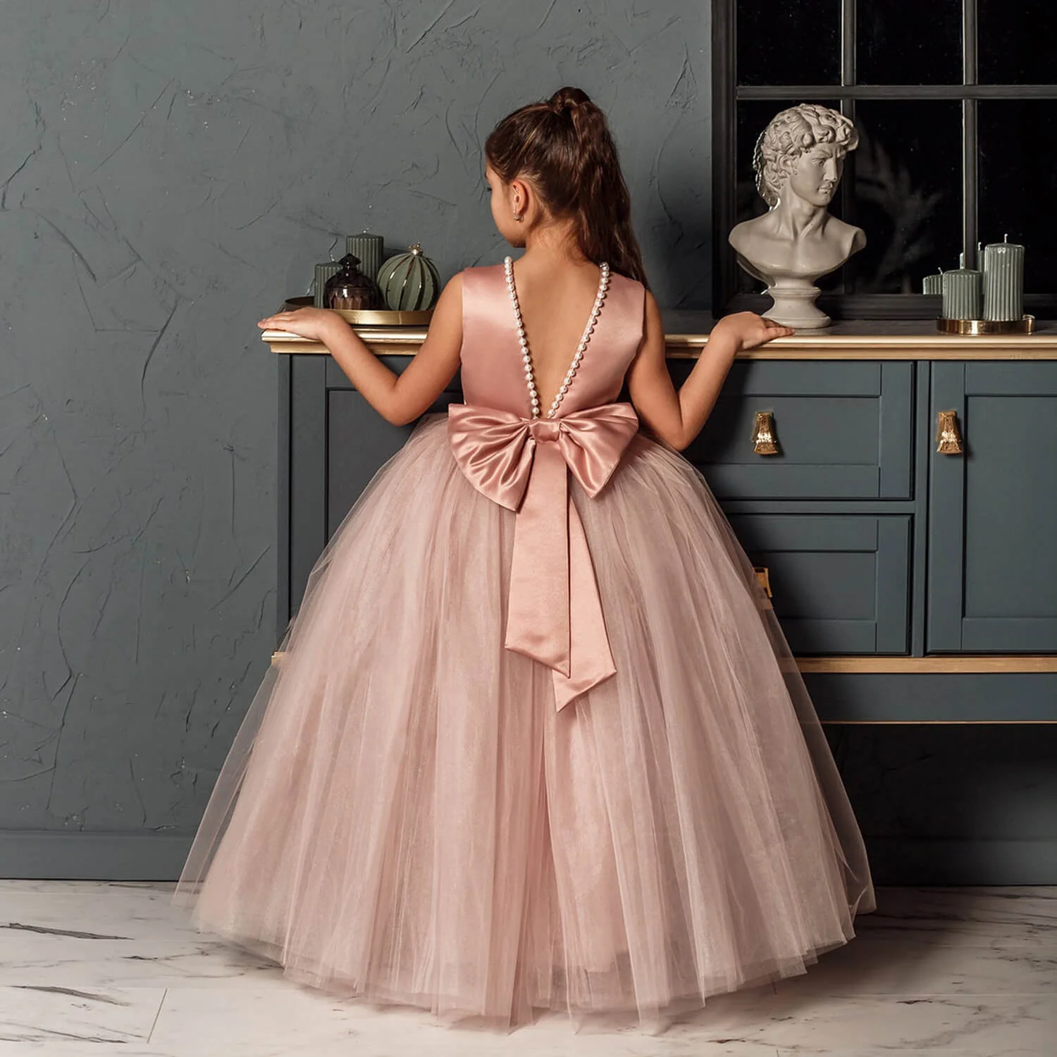Lotte und Noah – Elegante Babykleidung für besondere Anlässe jetzt entdecken!